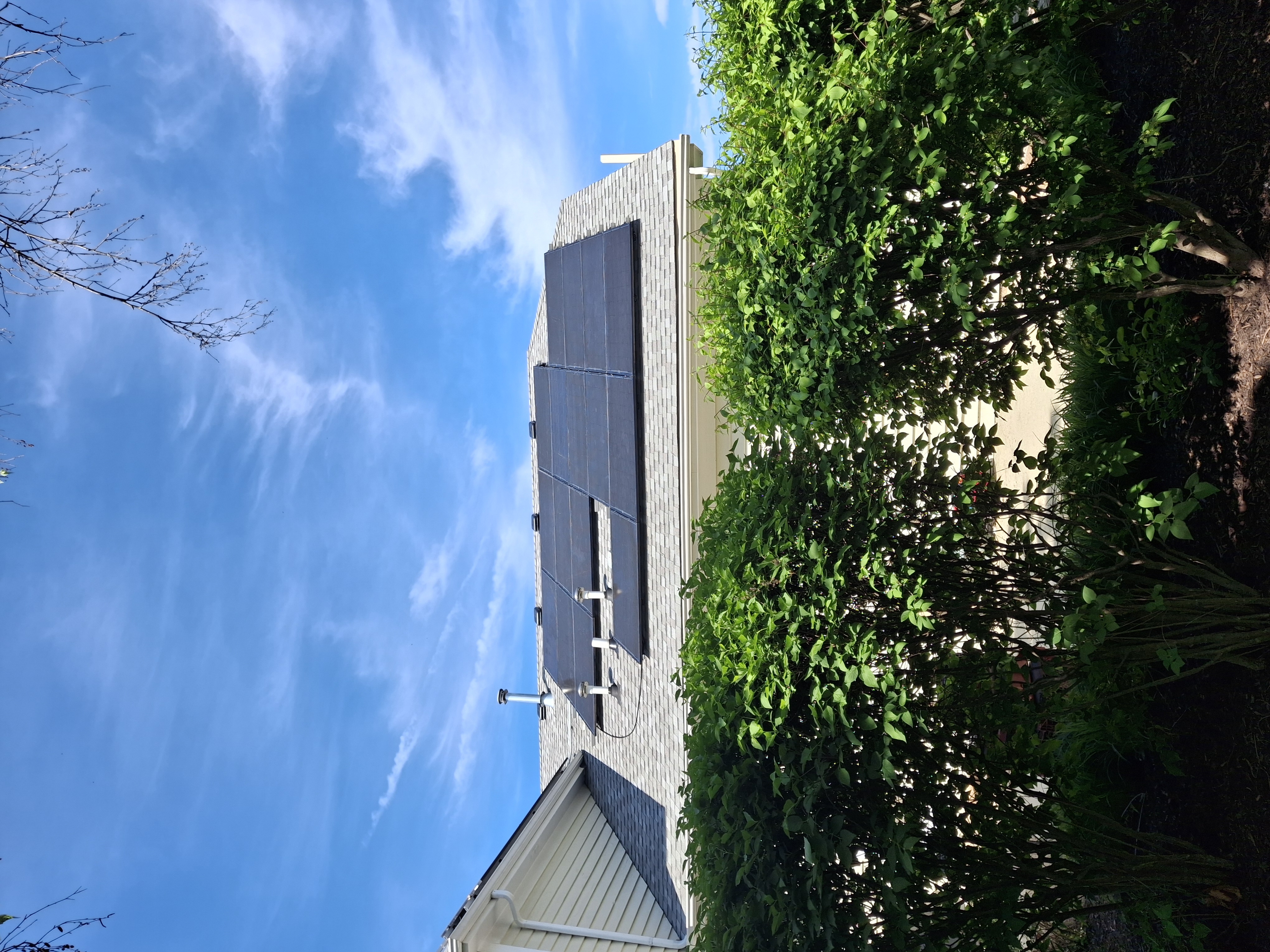 Rooftop solar white home summer Illinois